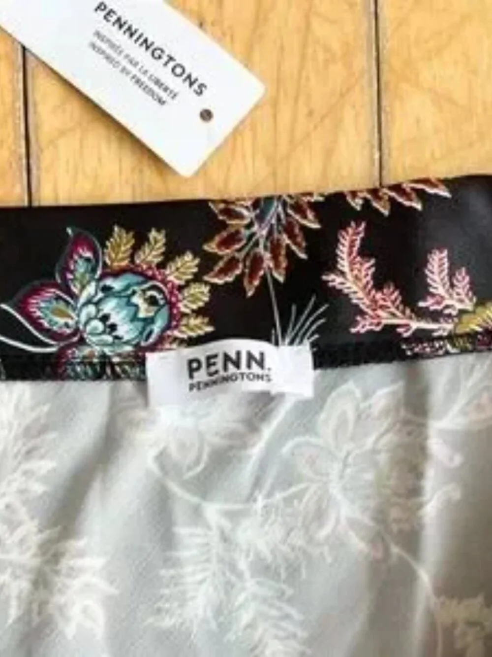 Penningtons Floral A‑Line Skirt – Size 18, NWT, Black Multicolor Print